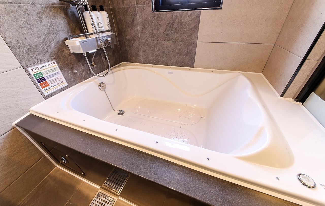 Carino Hotel Μπουσάν Εξωτερικό φωτογραφία
